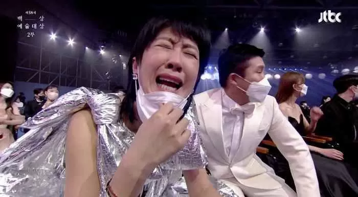 Biểu cảm hài hước của Hong Jin Kyung ảnh 4 Bieu cam hai huoc cua Hong Jin Kyung anh 4