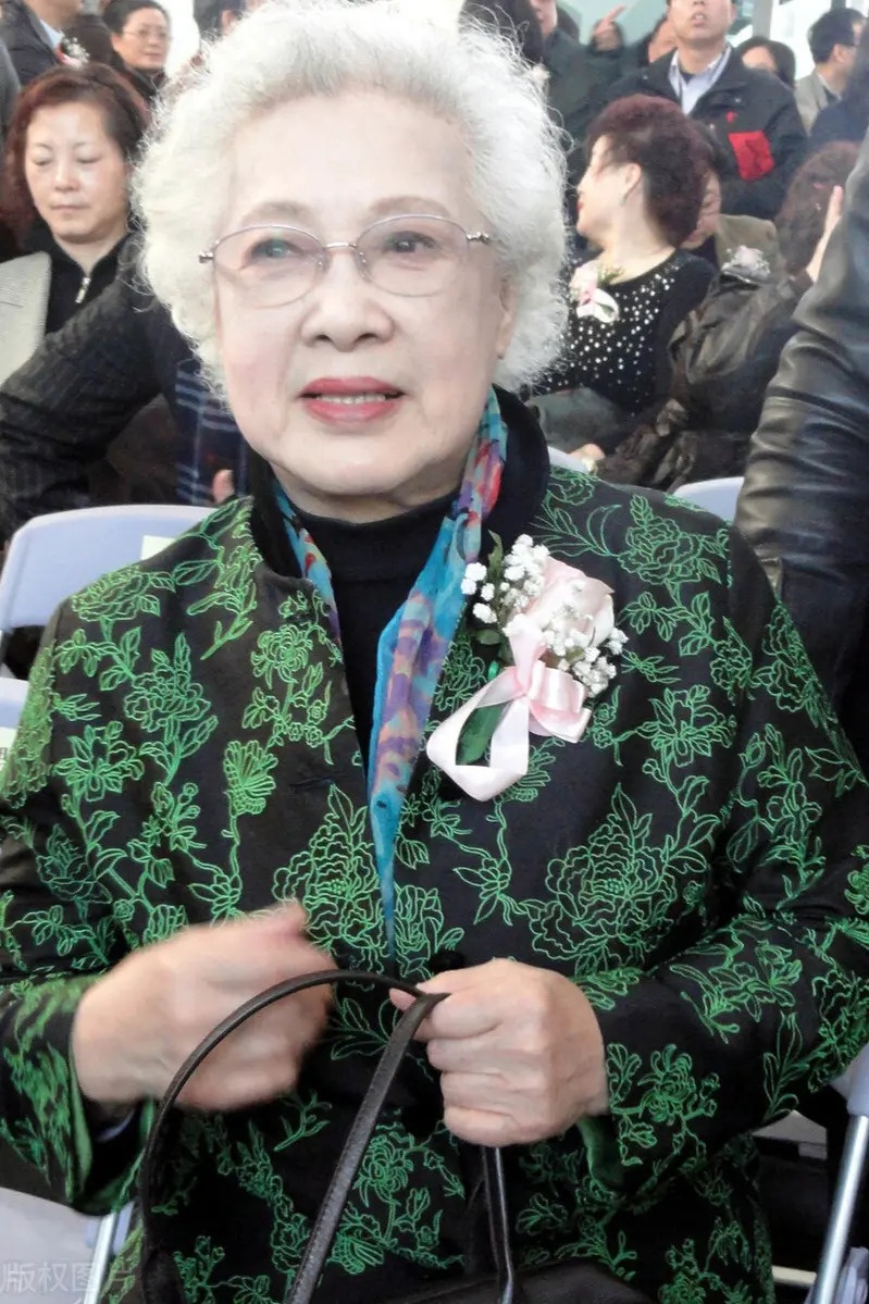 Tan Di qua doi anh 1