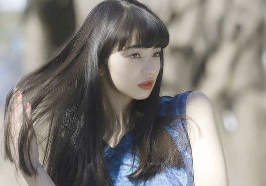 Hon le bi mat cua ngoc nu Nana Komatsu hinh anh