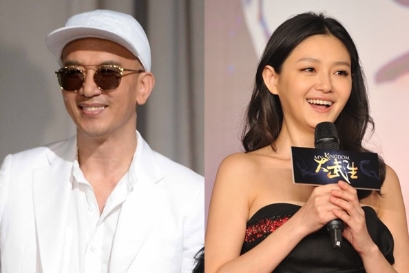 Chong Tu Hy Vien xam hinh o tay thay cho nhan cuoi hinh anh