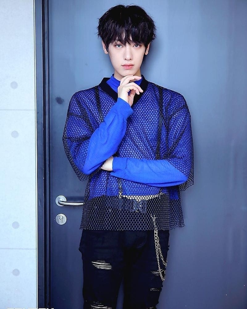 Ca si Han nguy kich anh 1