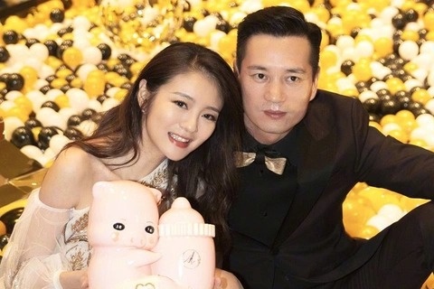 An Di Hien xoa anh gia dinh sau khi chong ty phu bi bat hinh anh