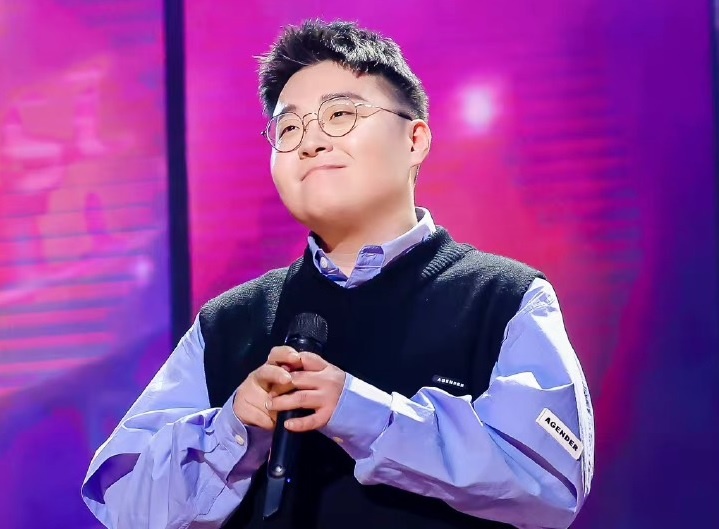 Dien vien 'Tan O Long vien' Hac Thieu Van ket hon hinh anh