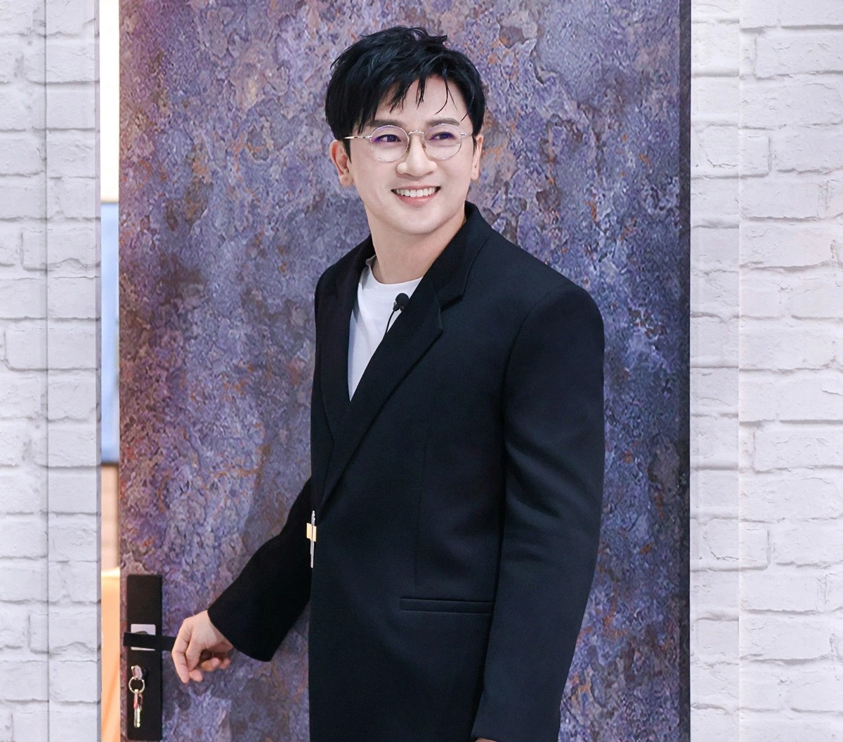 Tô Hữu Bằng phủ nhận phẫu thuật thẩm mỹ ảnh 5 To Huu Bang phu nhan phau thuat tham my anh 5