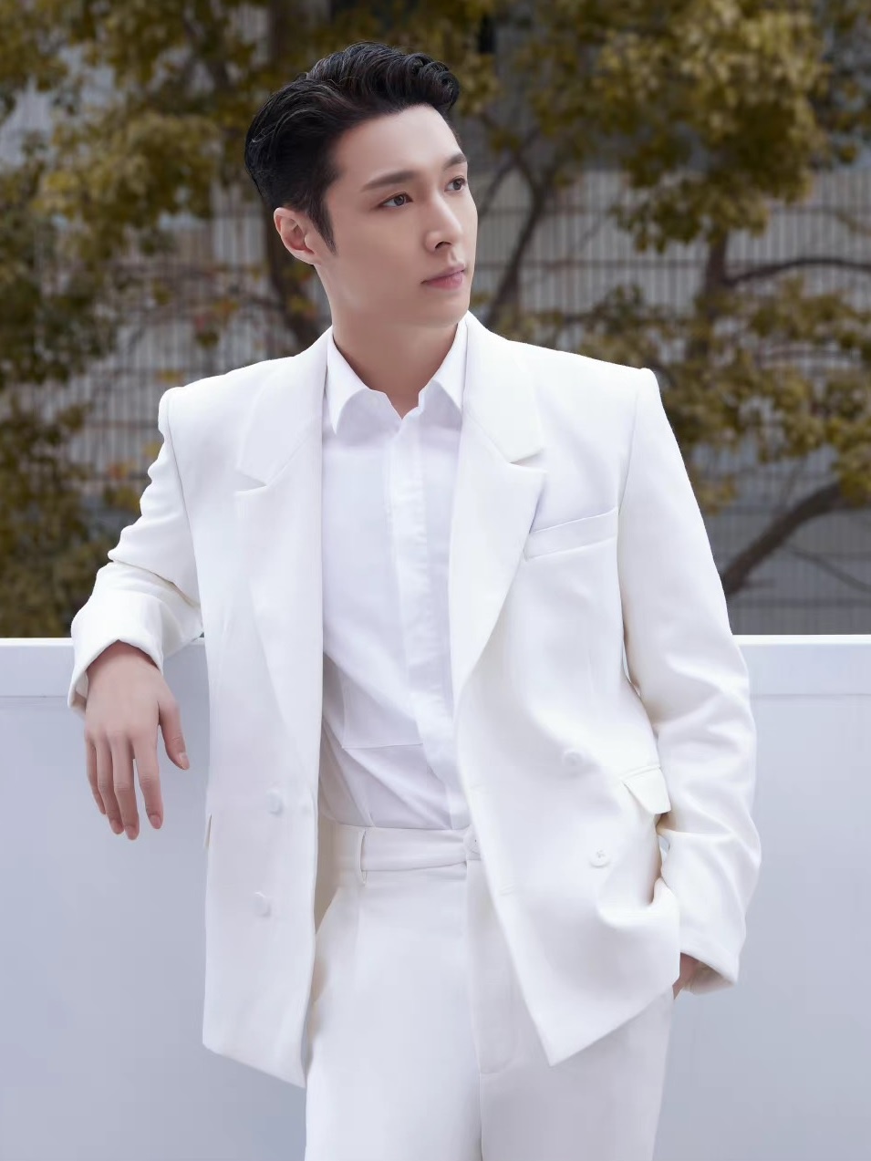 Trương Nghệ Hưng bị xóa tên khỏi nhóm EXO ảnh 2 Truong Nghe Hung bi xoa ten khoi nhom EXO anh 2