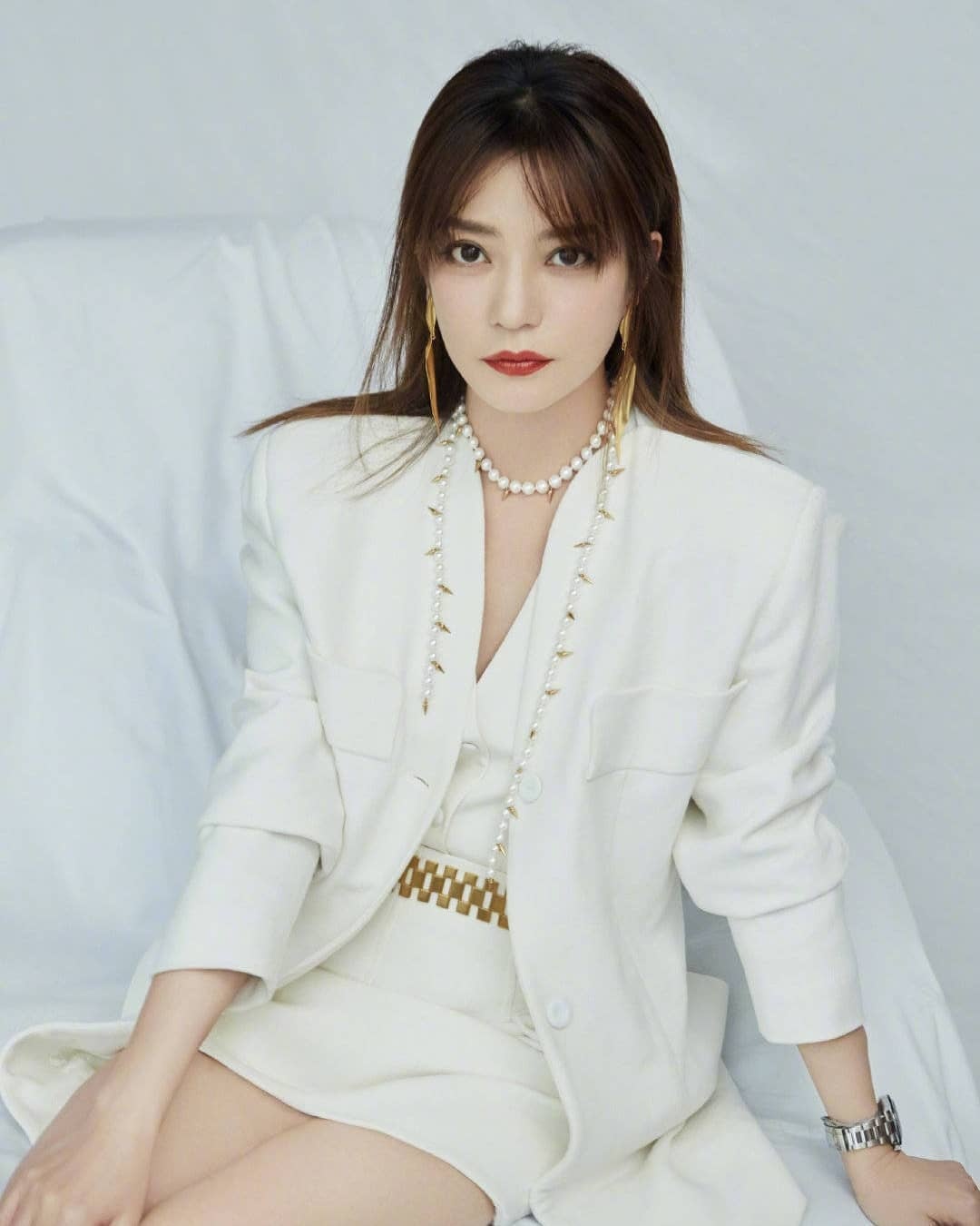 Trieu Vy sau khi bi cam song anh 1