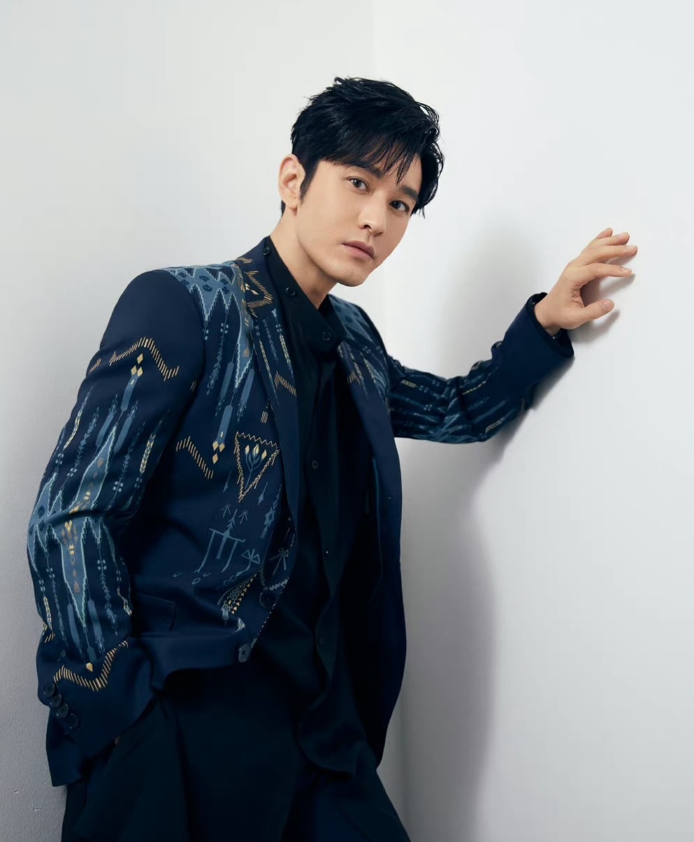 Huynh Hieu Minh hen ho anh 1