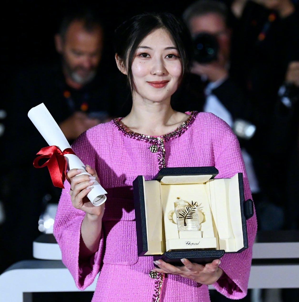 Diêu An Na gây tranh cãi ảnh 2 Dieu An Na gay tranh cai anh 2