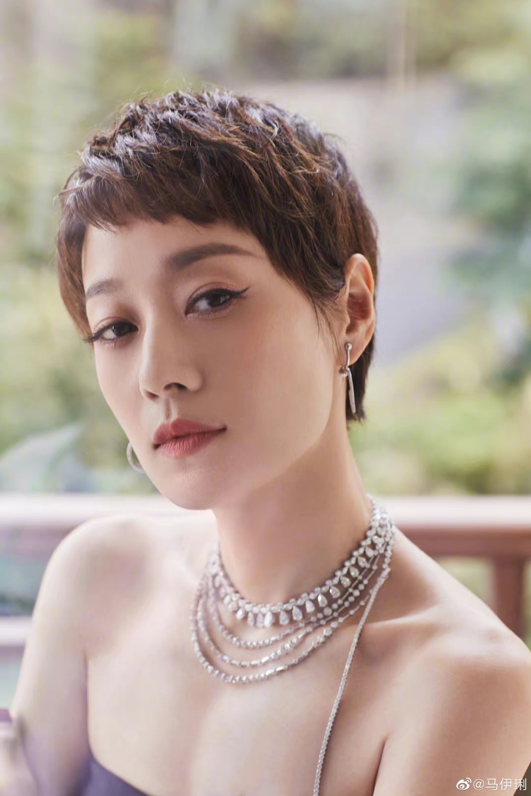 Nghệ sĩ Trung Quốc quảng cáo bừa bãi ảnh 3 Nghe si Trung Quoc quang cao bua bai anh 3