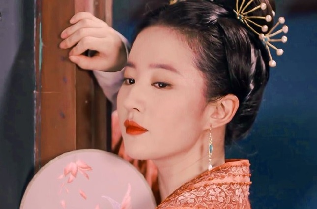 Canh mua cua Luu Diec Phi trong 'Mong hoa luc' hinh anh