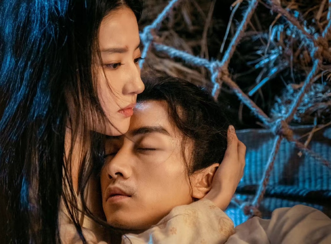 Phim cua Luu Diec Phi tao tranh cai vi quan diem trinh tiet hinh anh