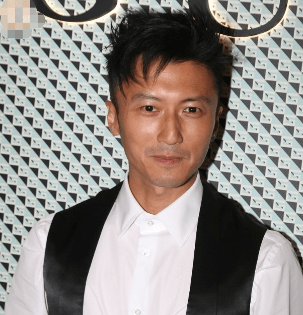 Ta Dinh Phong khong noi ve cac con anh 1