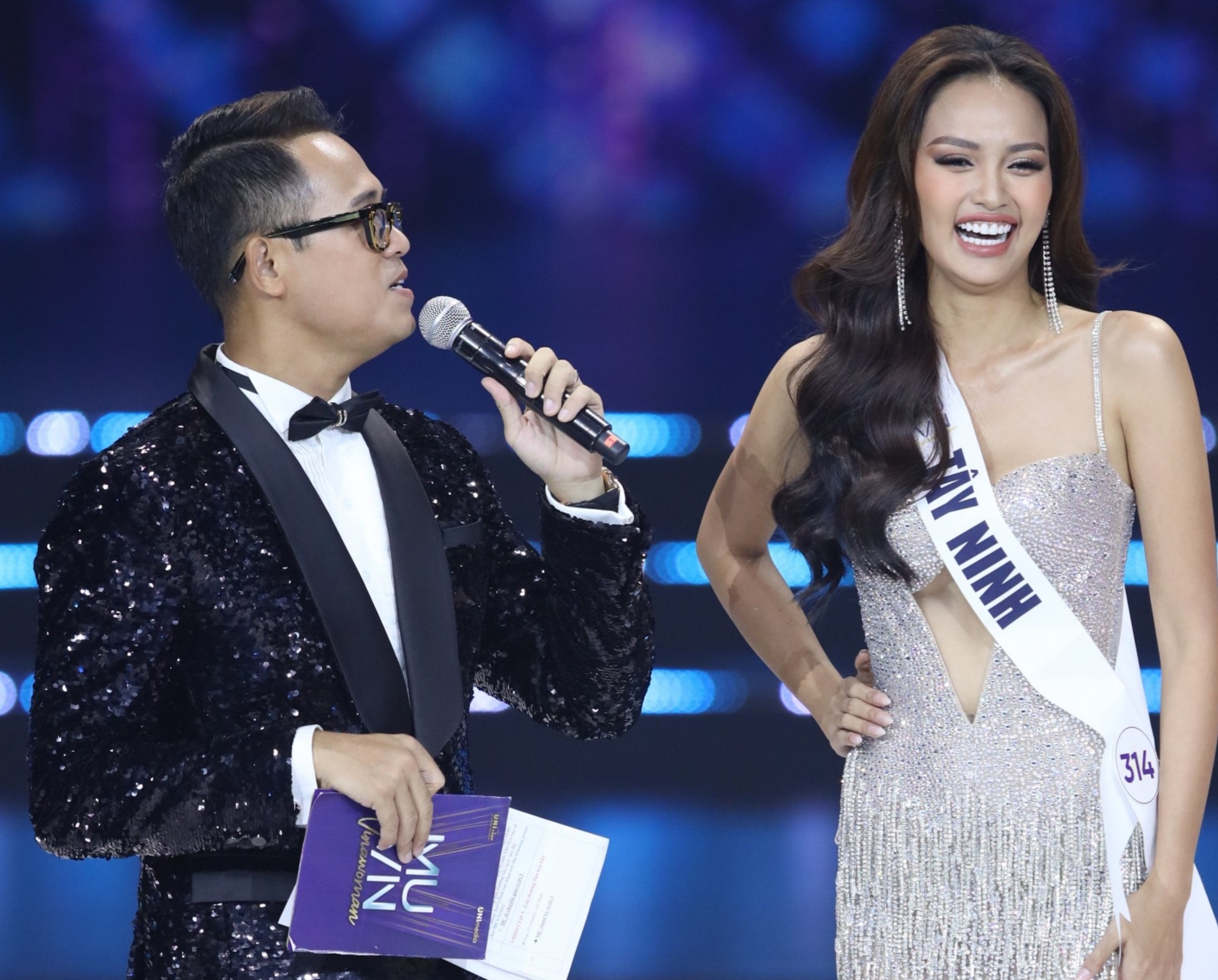 Phan thi ung xu dua Ngoc Chau len ngoi Hoa hau Hoan vu Viet Nam hinh anh