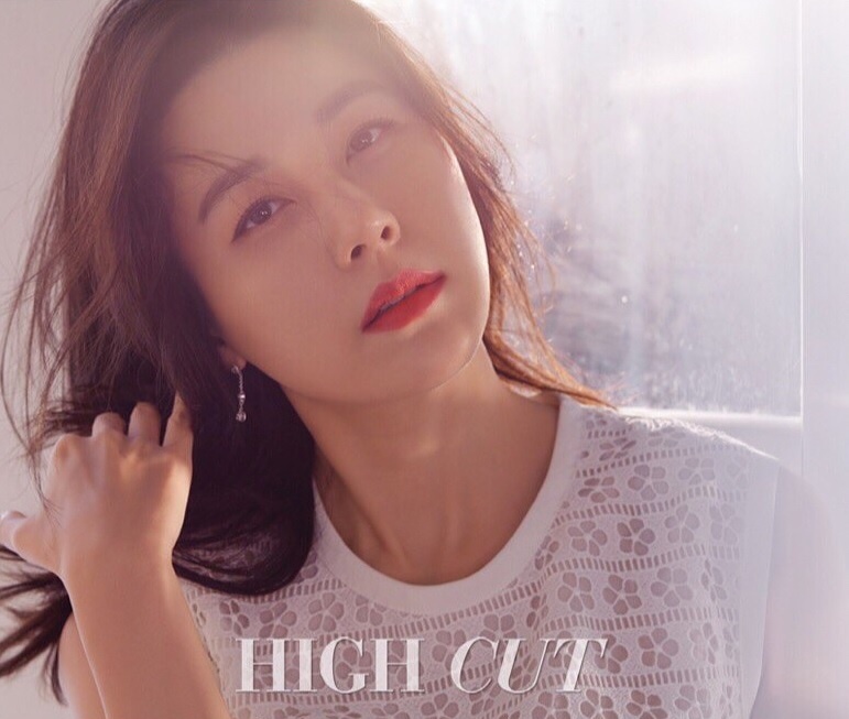 Sao han mang thai muon anh 14