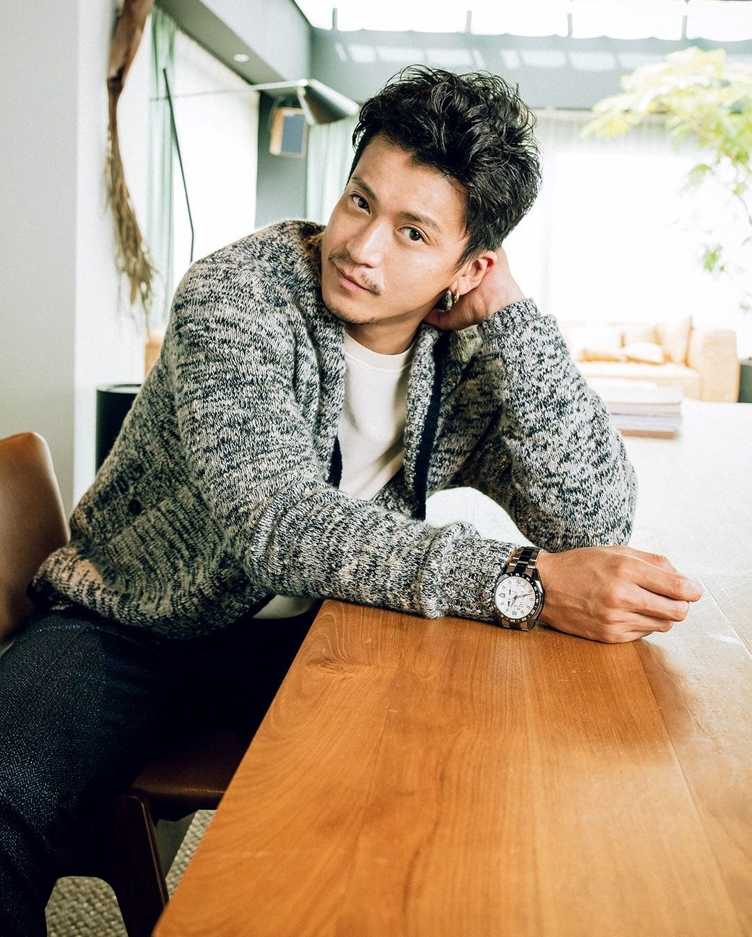 Oguri Shun lo anh thac loan anh 1