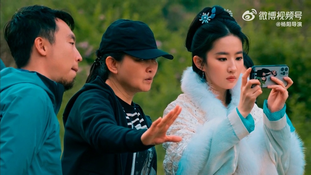 Hau truong Mong hoa luc anh 9