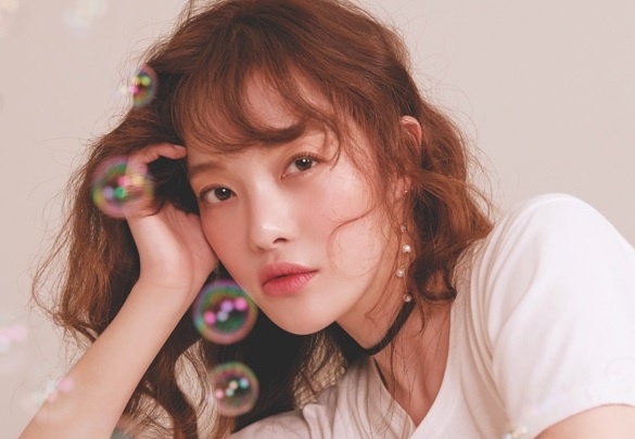 Nu dien vien 'Thu ky Kim sao the?' ket hon hinh anh