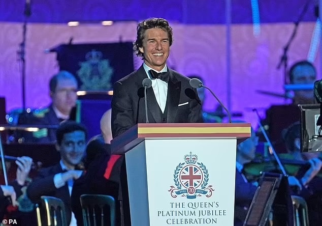 Tom Cruise tuoi 60 anh 3