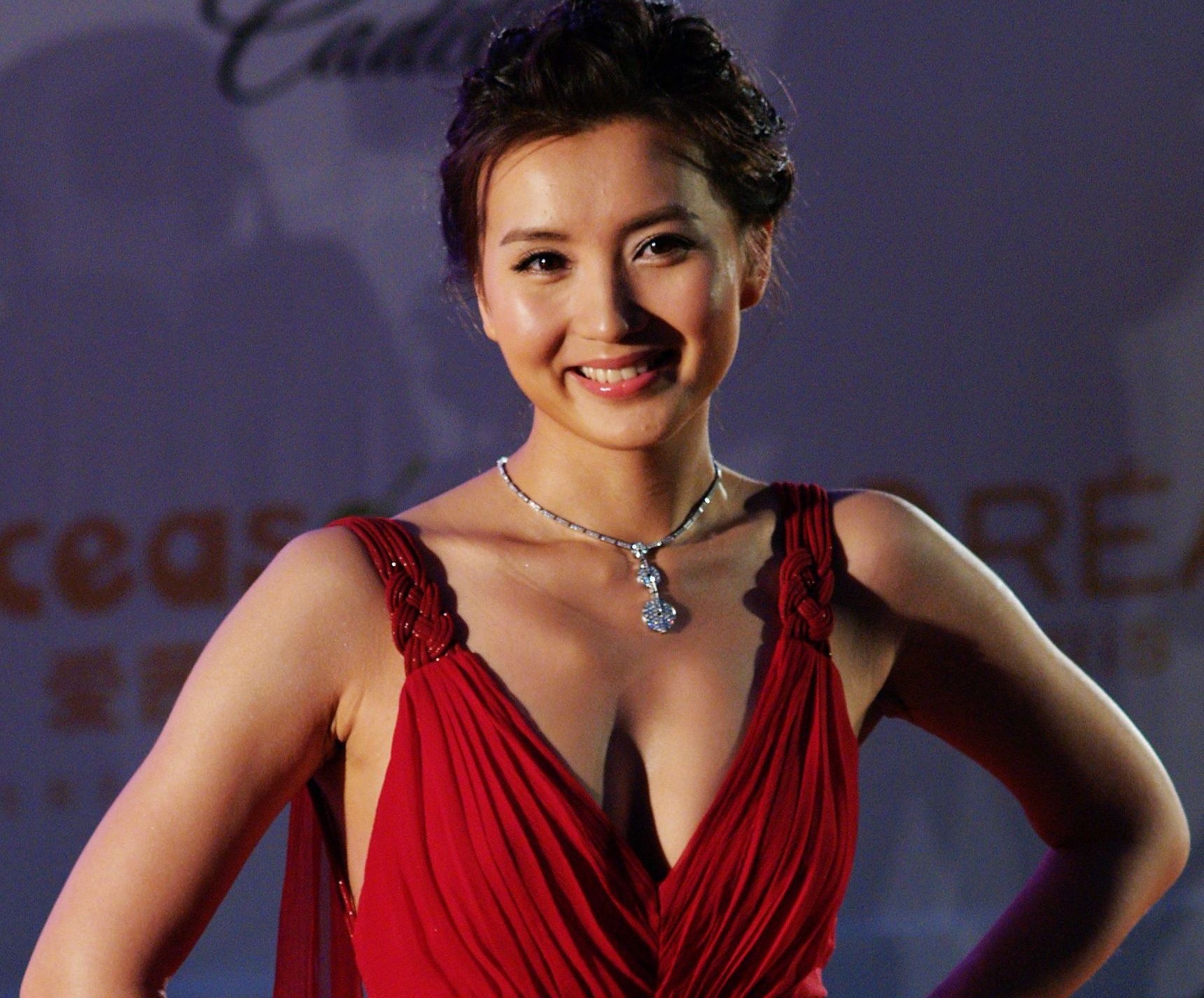 Nghe si tra gia dat vi gian lan hinh anh