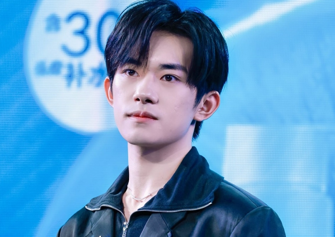 Dich Duong Thien Ti bi cat quang cao hinh anh