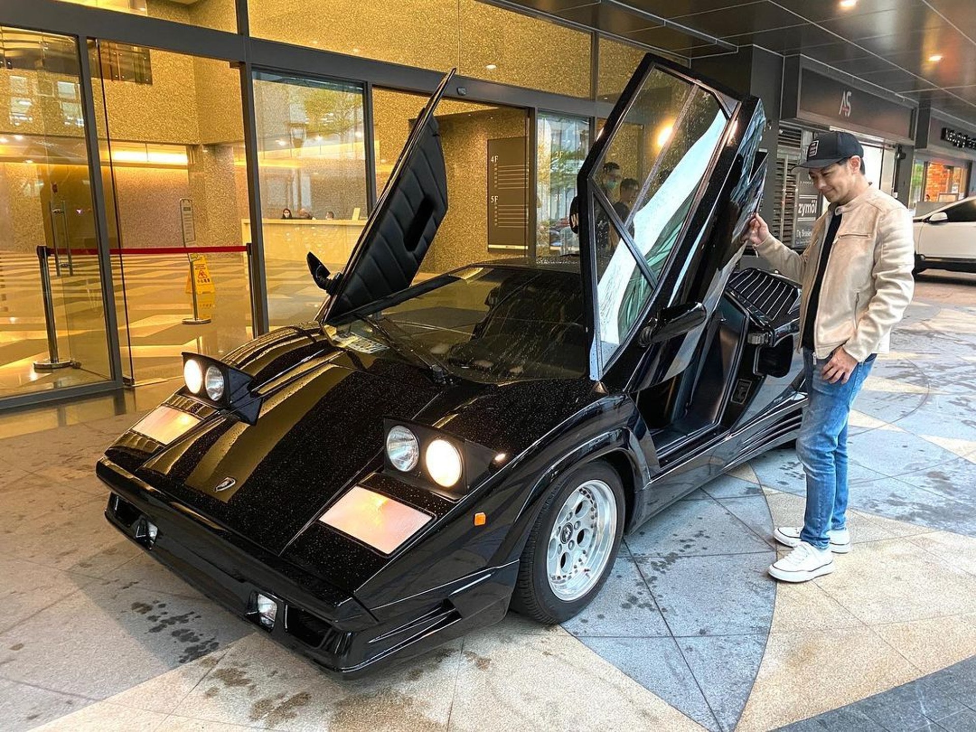 Lam Chi Dinh bi tai nan giao thong anh 3