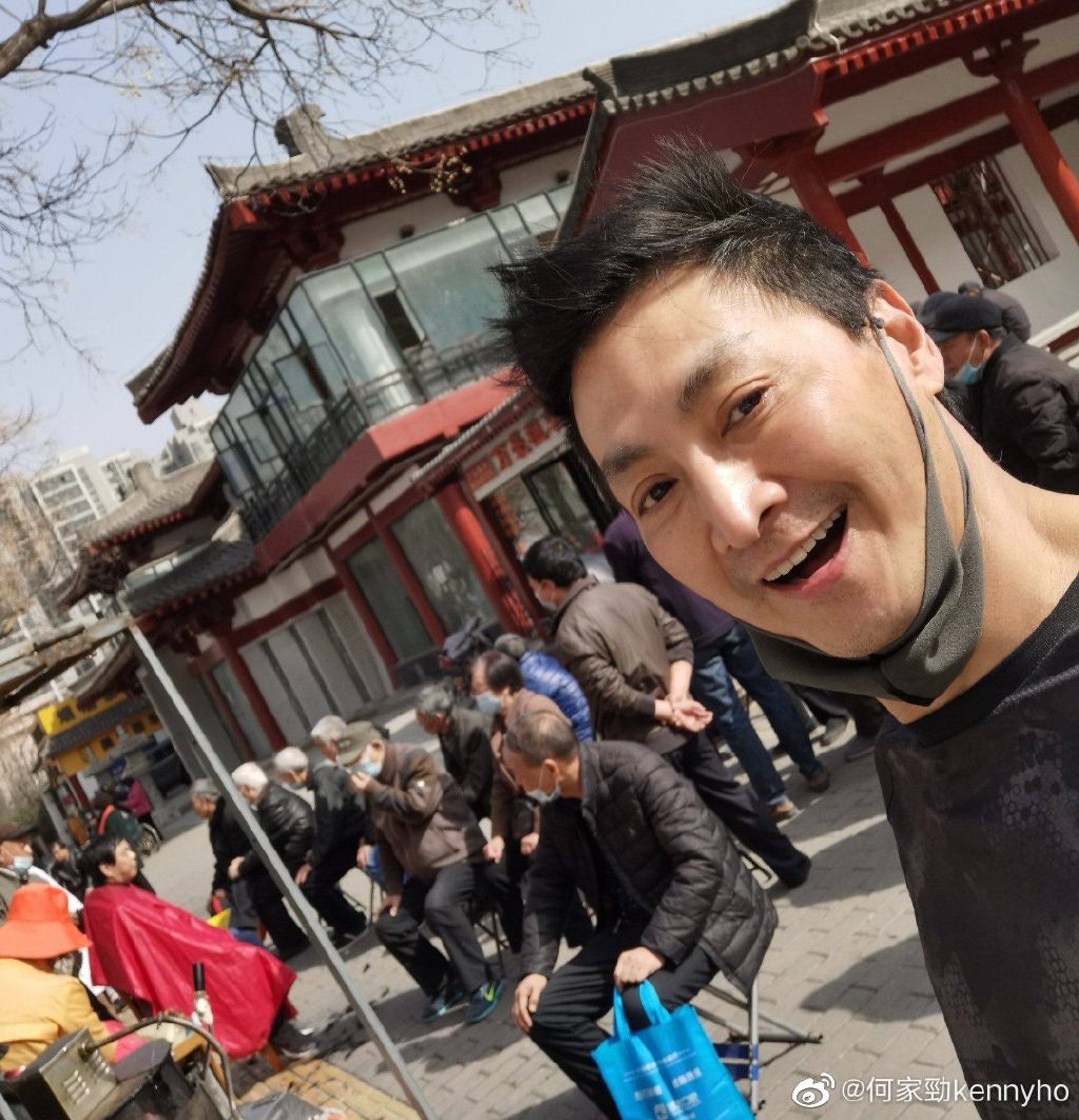 Ha Gia Kinh tuoi 63 anh 2