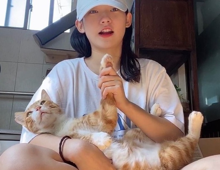 Kim Ji Yoon qua doi anh 2