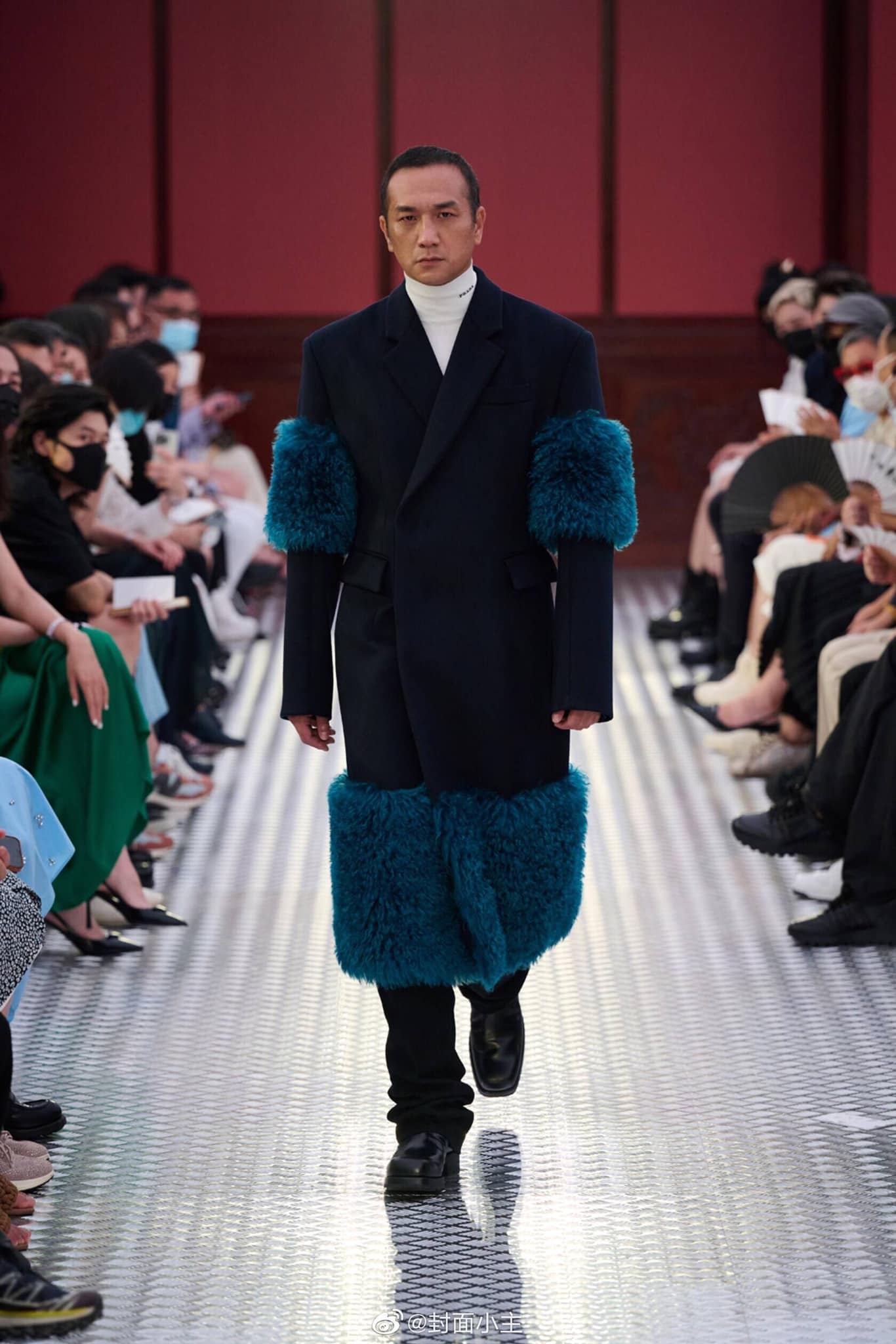 Sao Trung sai buoc tren san catwalk anh 9