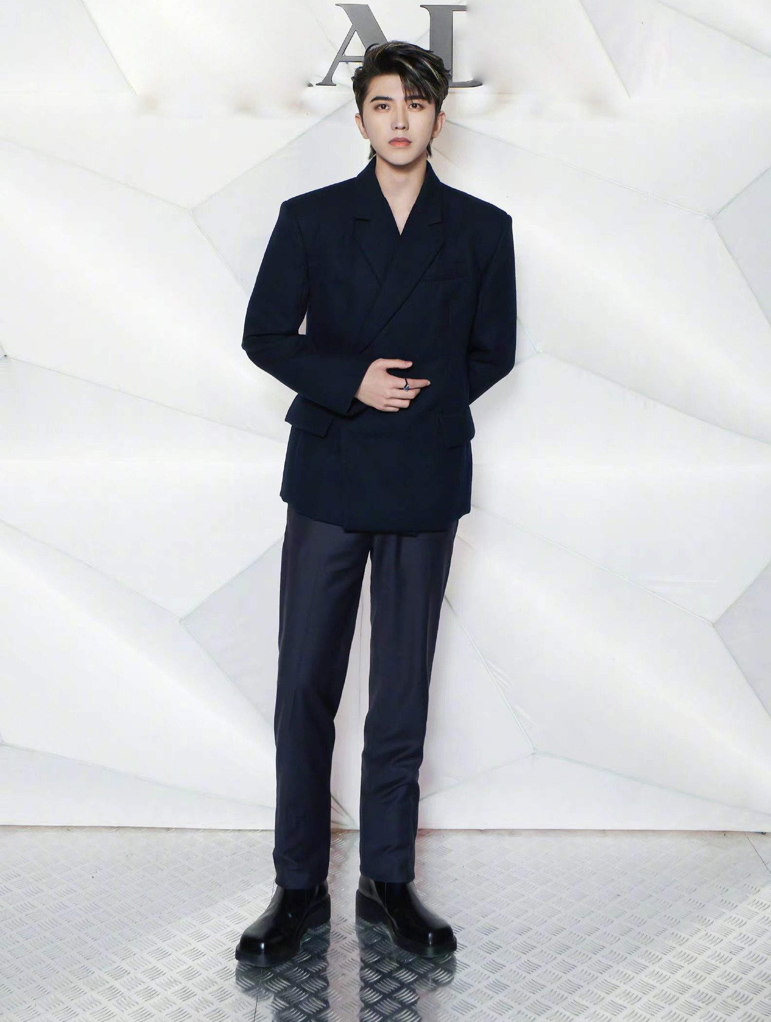 Sao Trung sai buoc tren san catwalk anh 10