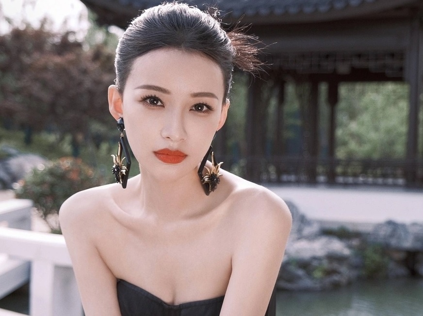 'My nhan phim bi Trung Quoc' Ton Di ly hon hinh anh