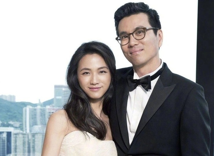 Thang Duy xuat hien ben chong sau tin ly hon hinh anh