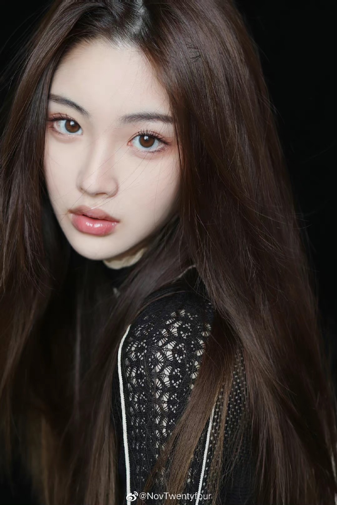 Nguoi mau Trung tai tieng anh 7