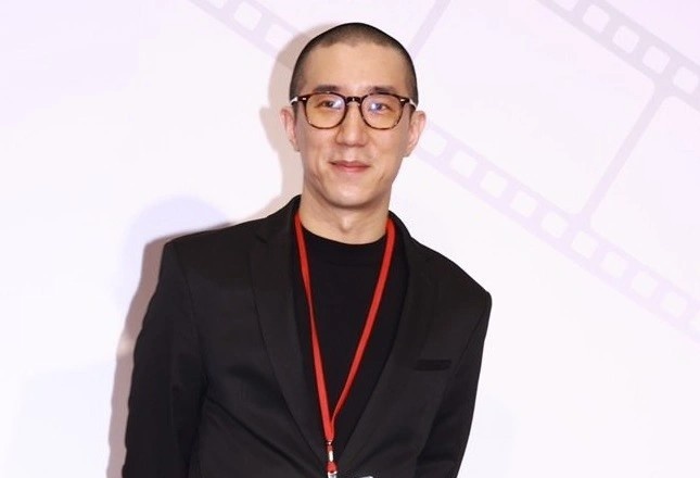 Con trai Thanh Long lo dien sau 8 nam hinh anh