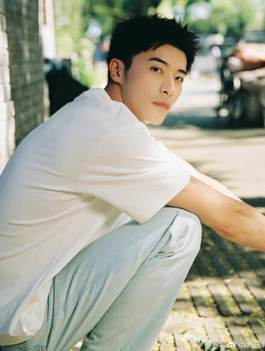 Tu Khai Sinh lao dao anh 9