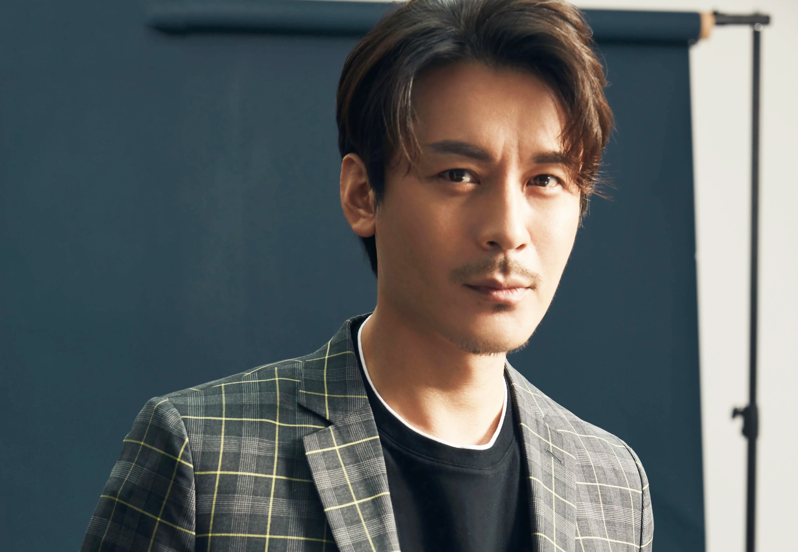 Nam dien vien 'Ngu giao ky' bao hanh vo khi mang thai hinh anh