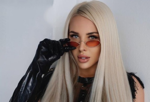 Nguoi mau Nga qua doi o tuoi 28, thi the duoc tim thay tren song hinh anh