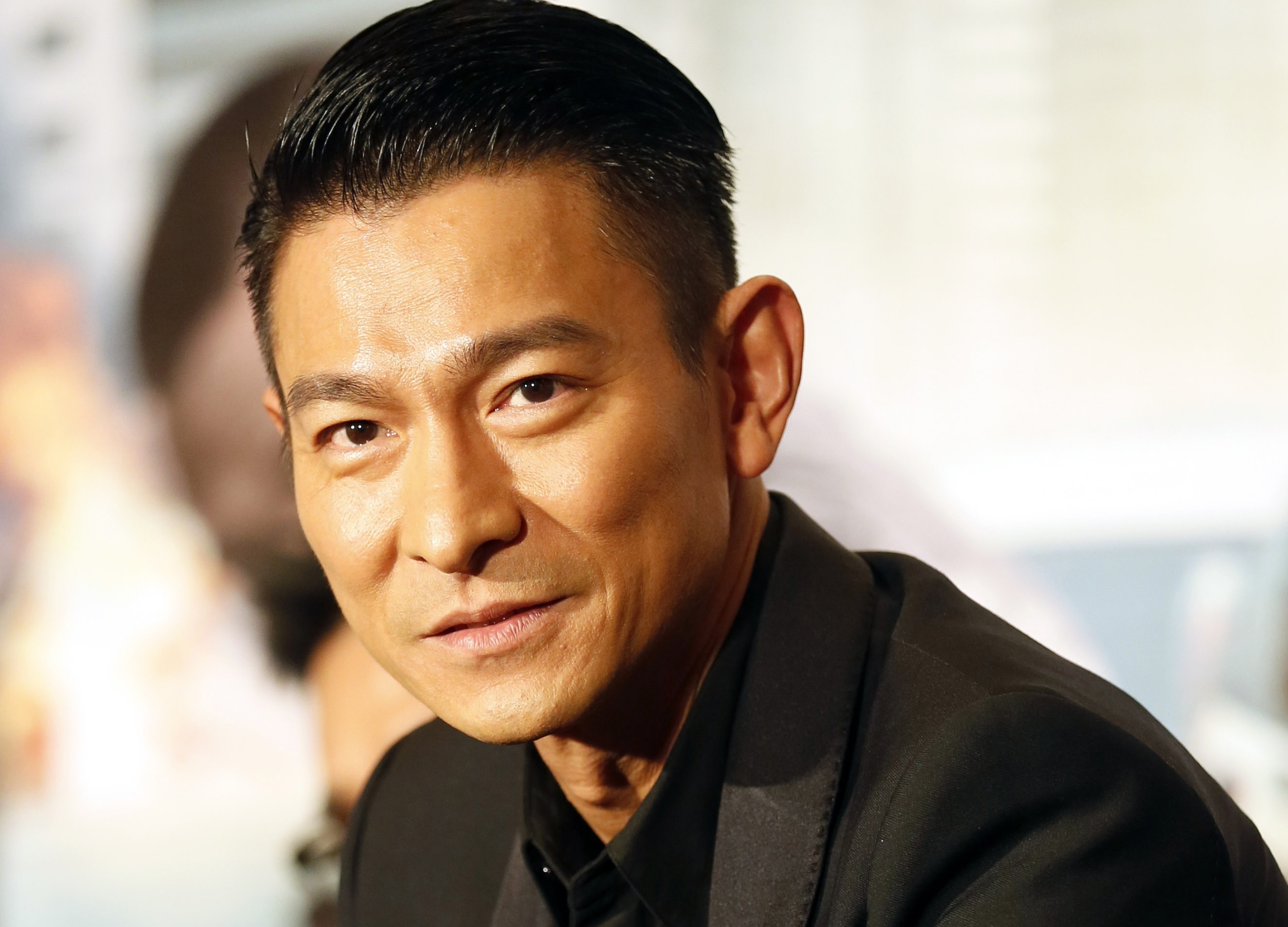 Luu Duc Hoa sa sut suc khoe hinh anh