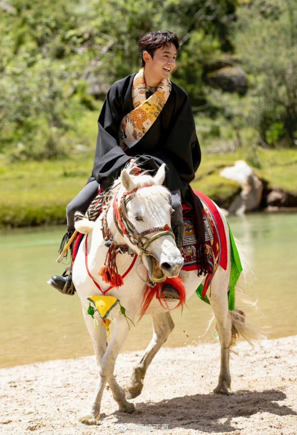 Cuộc sống Đinh Chân ảnh 3 Cuoc song Dinh Chan anh 3