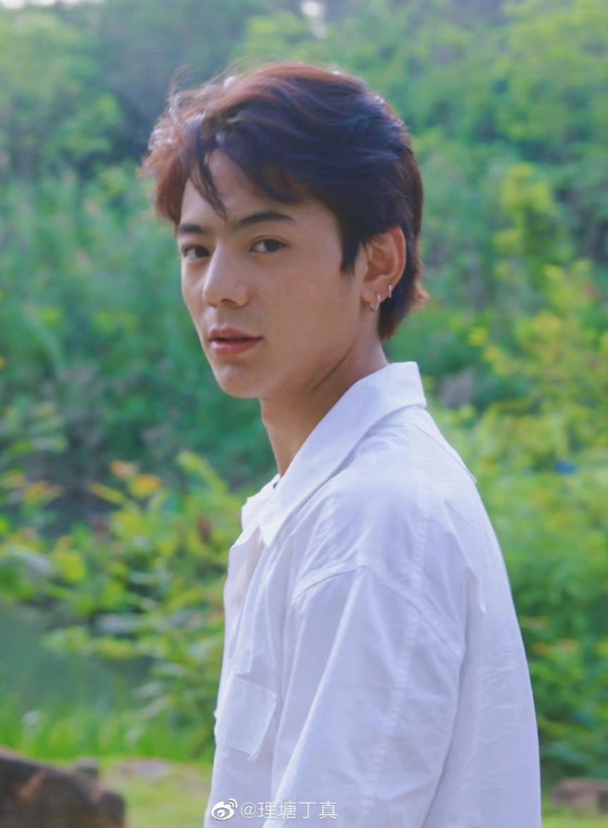 Cuộc sống Đinh Chân ảnh 8 Cuoc song Dinh Chan anh 8