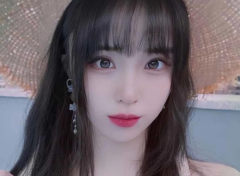 Nu streamer Han Quoc bi ban trai bo sau mot ngay cong khai yeu hinh anh