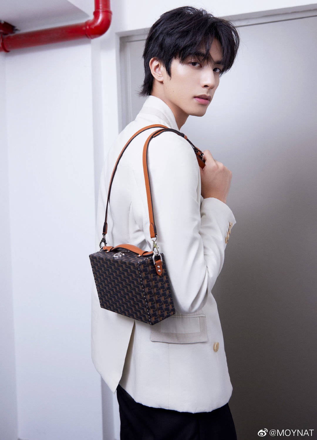 Tống Uy Long lận đận ảnh 3 Tong Uy Long lan dan anh 3