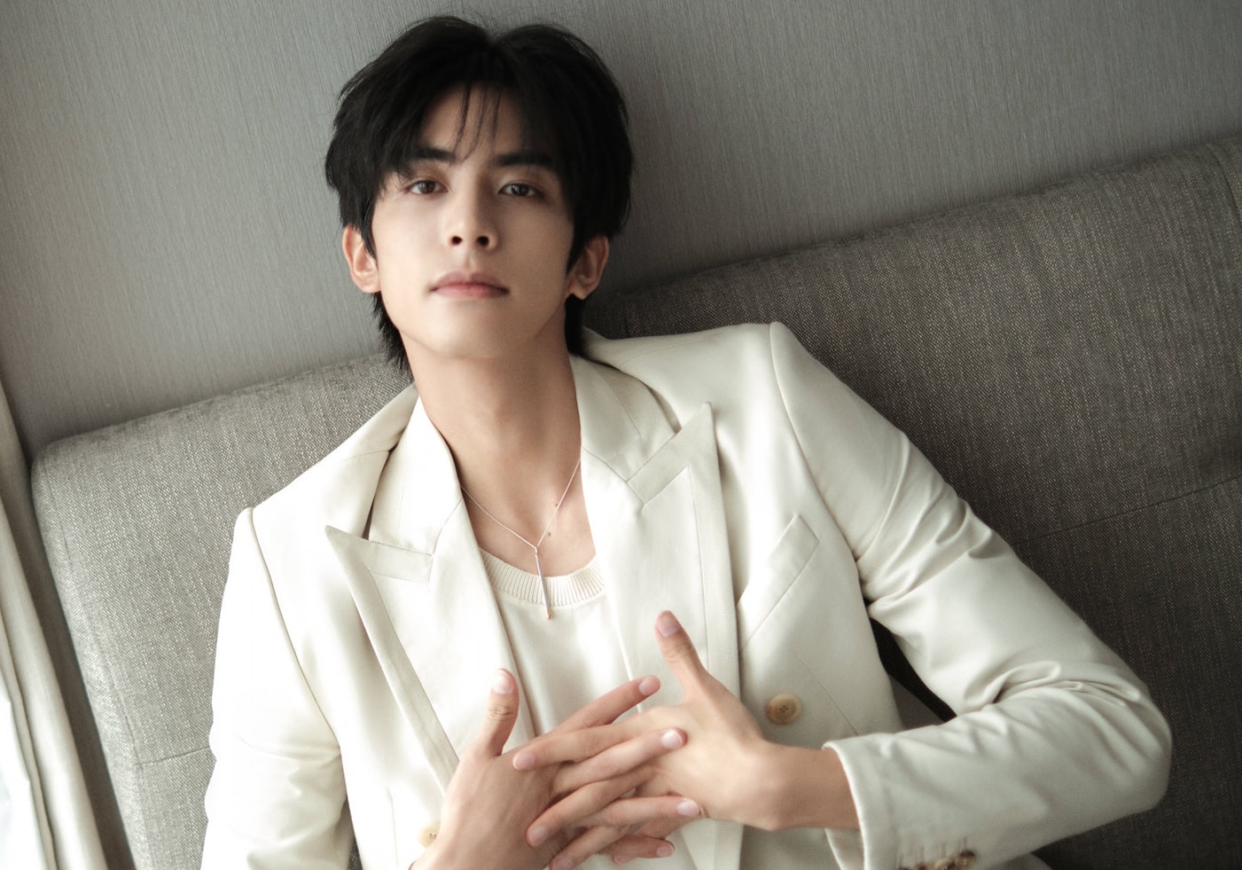 Ban tay Vu Chinh khien su nghiep nam than Trung Quoc lao doc hinh anh