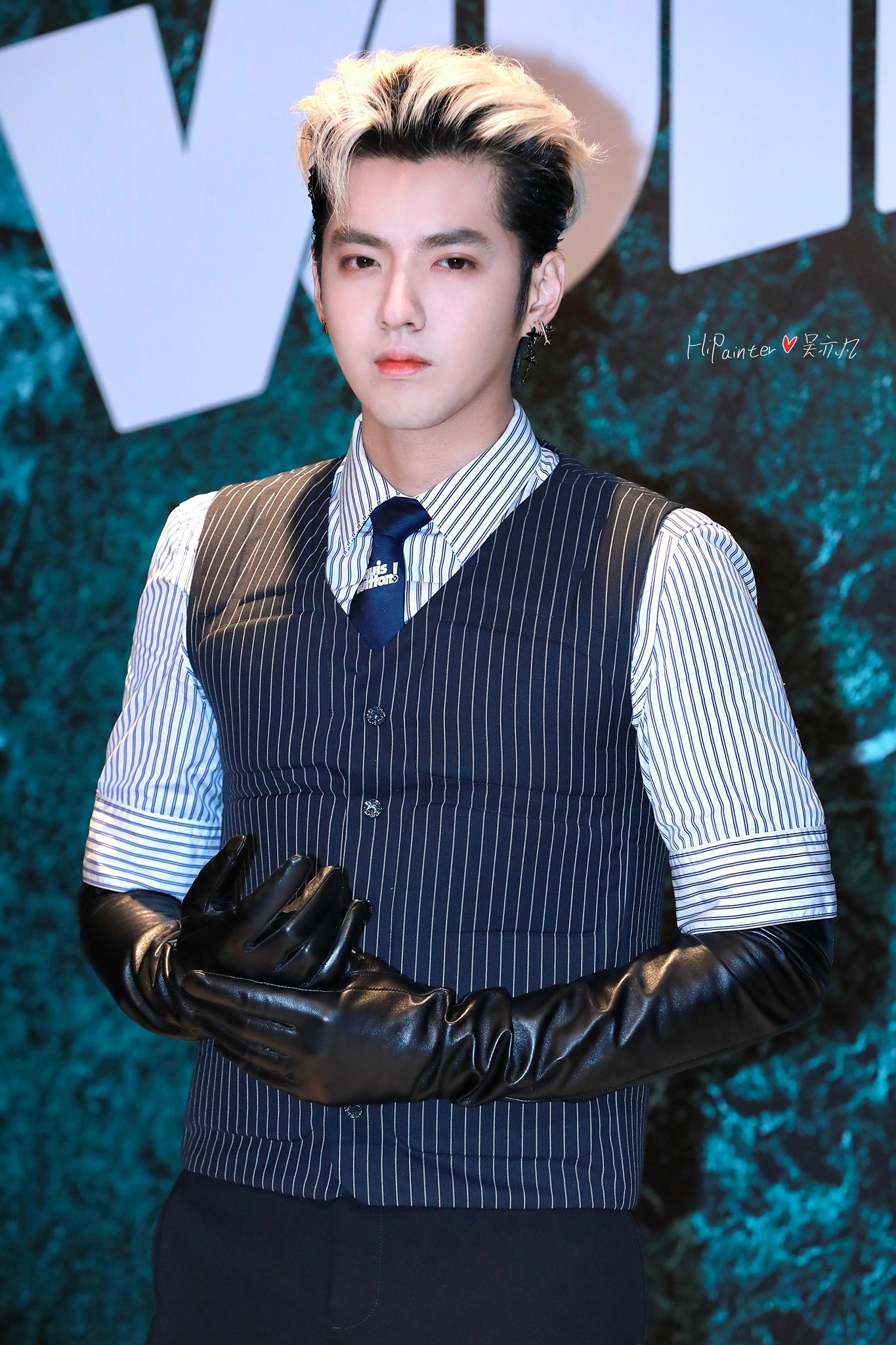 Ngo Diec Pham ngoi tu anh 1