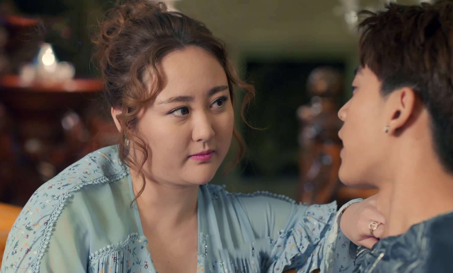 Nu dien vien Trung Quoc bi ban trai bo vi nang 100 kg hinh anh