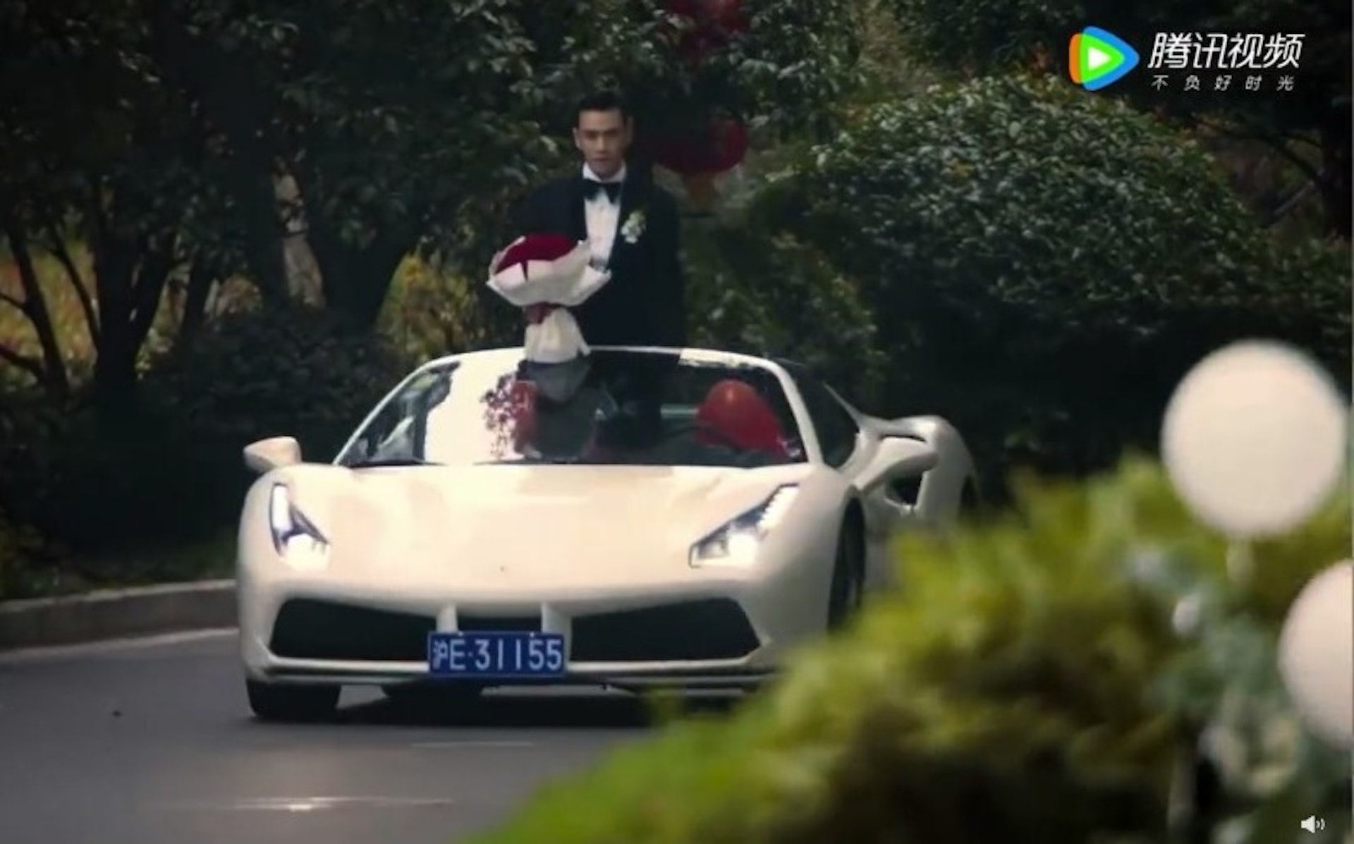 Canh quay phi ly anh 1