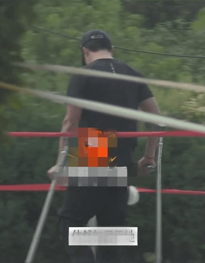 Ngô Kinh chấn thương ảnh 2 Ngo Kinh chan thuong anh 2