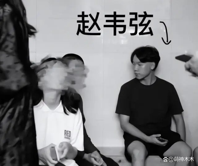 Be boi tinh duc anh 1