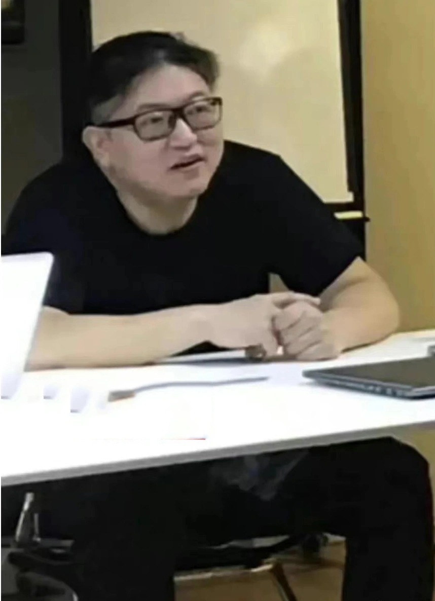 Be boi tinh duc anh 1