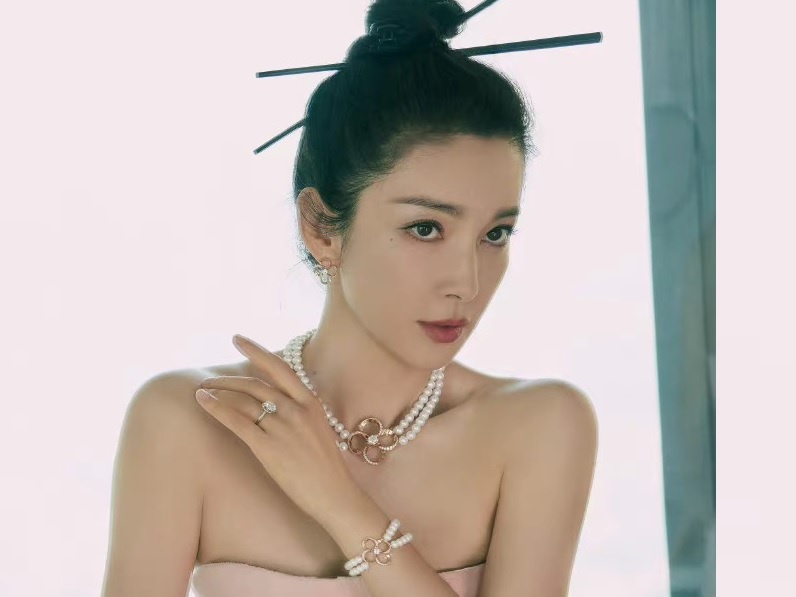 Ly Bang Bang, Phung Thieu Phong bi dan em 9X vuot mat doanh thu hinh anh