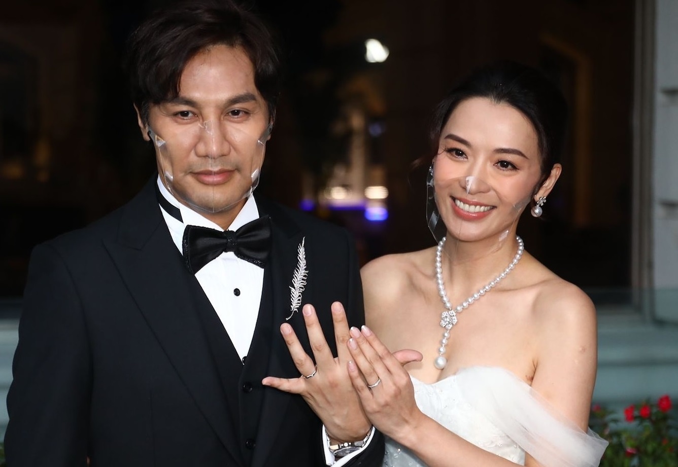 Hon le cua Hoa hau chau A Tran Vy hinh anh